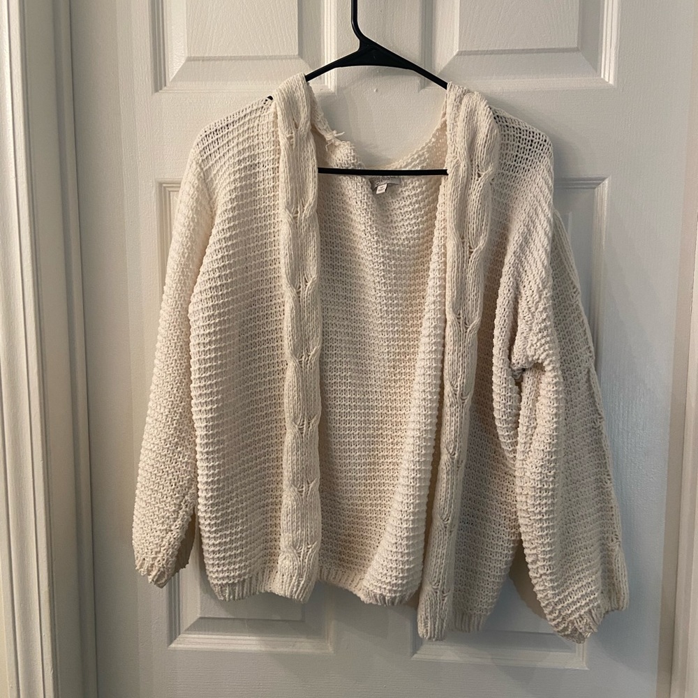 White Knit Cropped Cardigan